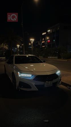 هۆندا ئاکیورا TLX